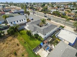 481 Palm Ave in Imperial Beach, CA - Building Photo - Building Photo