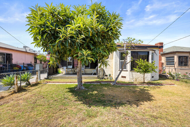 3369 Norton Ave in Lynwood, CA - Building Photo - Building Photo