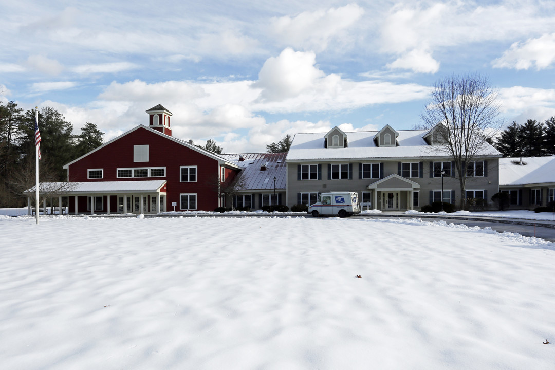 Parkhurst Place in Amherst, NH - Building Photo