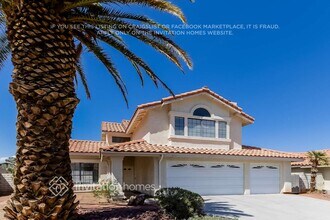 371 Bradford Dr in Henderson, NV - Building Photo - Building Photo