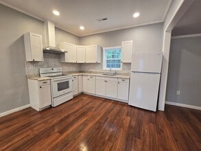 210 E Garden St in Sanford, NC - Building Photo - Building Photo