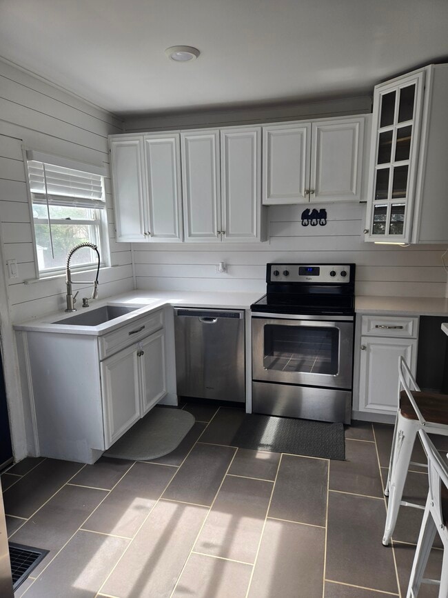 288 Rosemont Garden in Lexington, KY - Building Photo - Building Photo