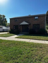 811-811 Miller Ave in Janesville, WI - Building Photo