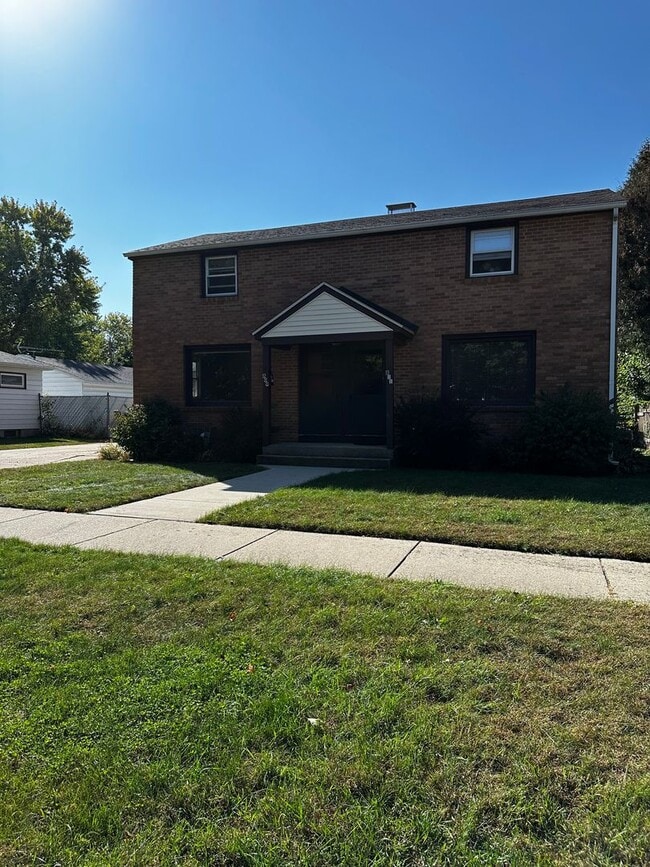 property at 811-811 Miller Ave