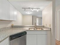 433 Lester Rd photo'