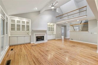 3740 Ashford Point in Atlanta, GA - Building Photo - Building Photo