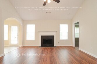 1092 Meadow Glen Cir in Fairburn, GA - Building Photo - Building Photo