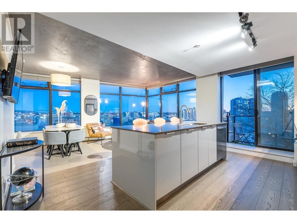 108-1108 W Cordova St in Vancouver, BC - Building Photo