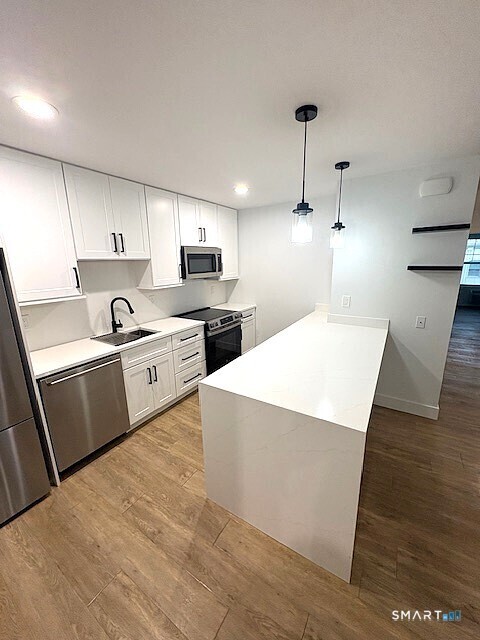 25 Church St in New Milford, CT - Building Photo - Building Photo