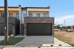 914 Bicentennial Blvd in McAllen, TX - Building Photo