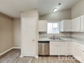 13119 Young Fawn Ct in Charlotte, NC - Foto de edificio - Building Photo