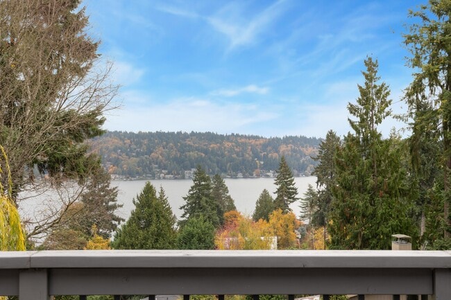 12346 Sand Point Way NE, Unit 3 bed 1 bath