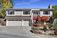 2188 Bunker Hill Dr in San Mateo, CA - Building Photo - Building Photo