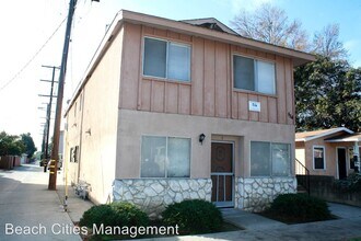 484 E South St in Long Beach, CA - Building Photo - Building Photo