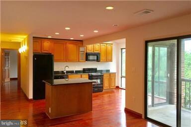 8101 Needwood Rd in Derwood, MD - Building Photo - Building Photo