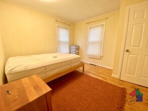 47 Mansion St, Unit MANB in Winooski, VT - Building Photo - Building Photo