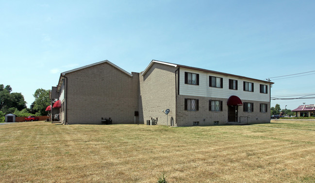 Morningstar Apartments in West Seneca, NY - Foto de edificio - Building Photo