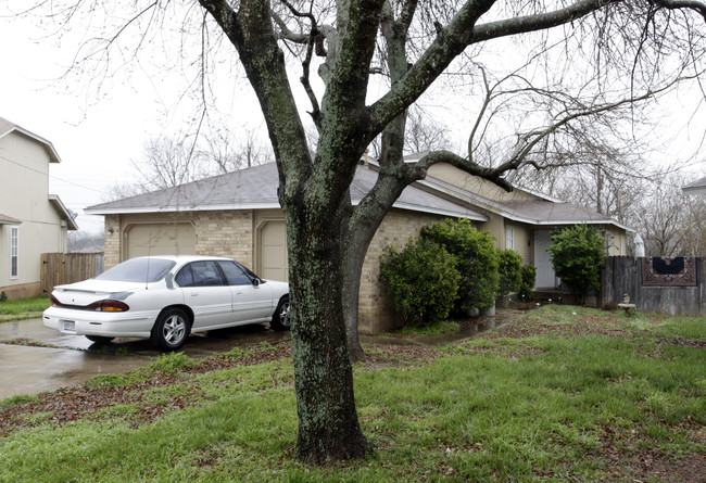 505 Burlwood Ct in Round Rock, TX - Building Photo - Building Photo