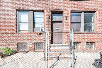 196-198 Buffalo Ave in Brooklyn, NY - Foto de edificio - Building Photo