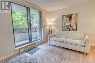 470-470 Laurier Ave W in Ottawa, ON - Building Photo - Building Photo