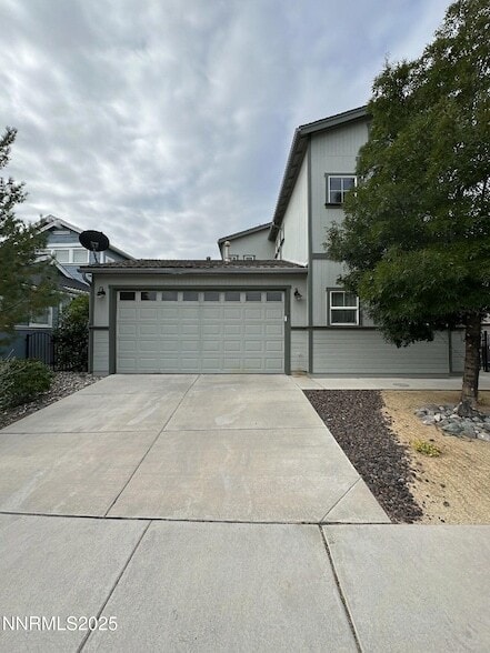 property at 1279 Par Three Dr