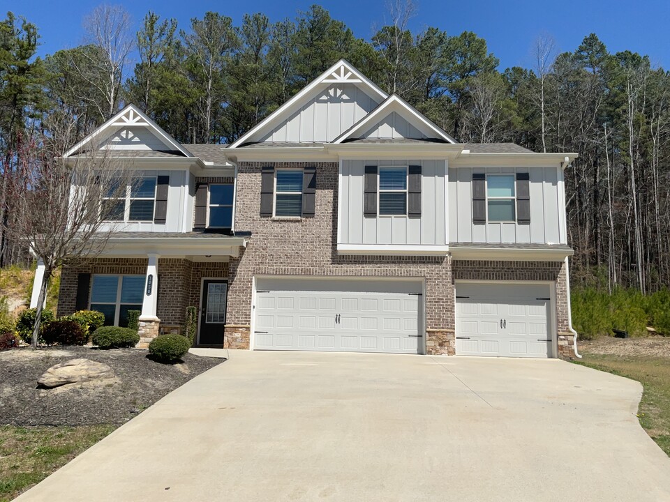 1050 Victoria Walk Ln in Dacula, GA - Building Photo