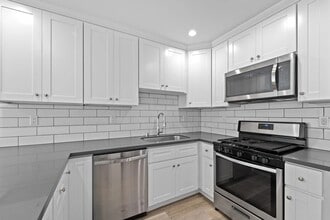 1240 W 29th St in Los Angeles, CA - Building Photo - Building Photo