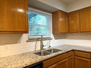 12710 Margit Dr in Austin, TX - Building Photo - Building Photo