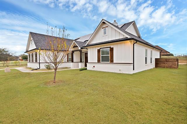 8138 Dollar Ln in Benbrook, TX - Building Photo - Building Photo