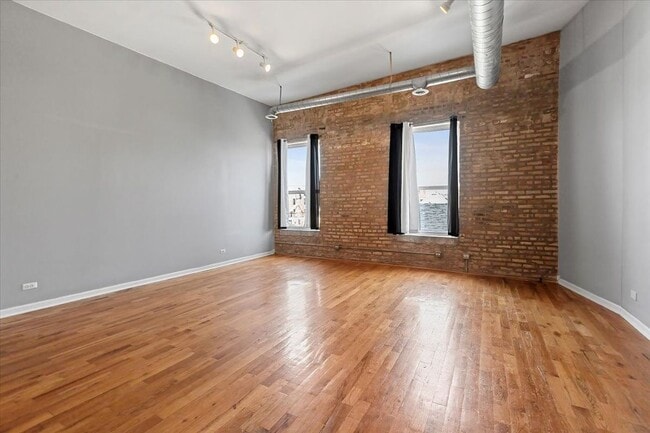 property at 1822 S Bishop St