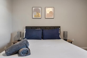 15 W Villa Rita Dr in Phoenix, AZ - Building Photo - Building Photo