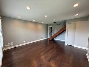1779 Queensbury Cir in Hoffman Estates, IL - Building Photo - Building Photo