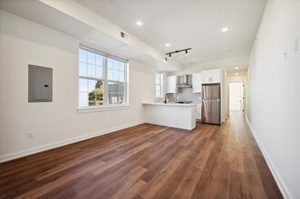 Aston Lofts in Philadelphia, PA - Building Photo - Interior Photo