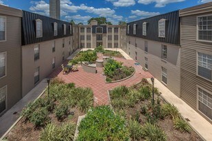 Avalon Square Apartments