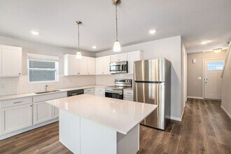 1940 Constantine Ct in Lansing, MI - Building Photo - Building Photo