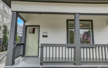 1112 S 8th St, Unit B in Tacoma, WA - Building Photo - Building Photo