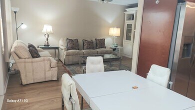 2044 Yarmouth E in Boca Raton, FL - Building Photo - Building Photo