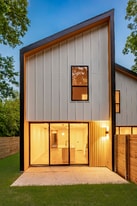 605 E 7th St in Bonham, TX - Building Photo