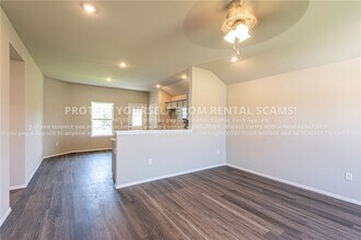 1151 E Sparrow Cir in Fayetteville, AR - Building Photo - Building Photo