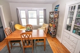 115 Windsor Rd, Unit 2 in Medford, MA - Foto de edificio - Building Photo