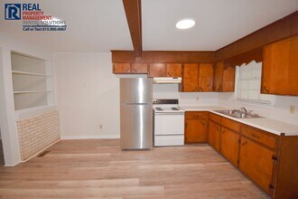 1513 Lakeshore Dr in Murfreesboro, TN - Building Photo - Building Photo
