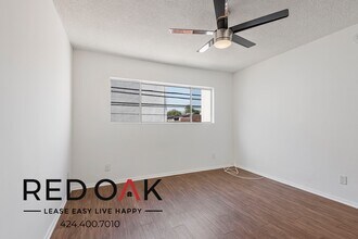 1051 N Gardner St, Unit 9 in West Hollywood, CA - Building Photo - Building Photo