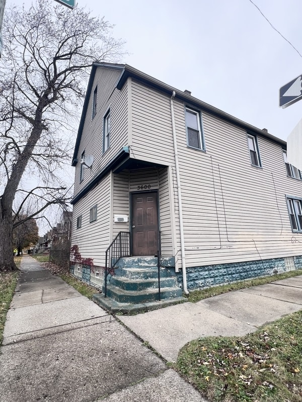 property at 3600 Clippert St