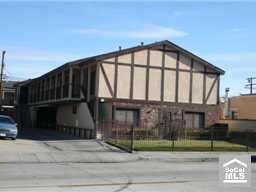 255 E Market St in Long Beach, CA - Building Photo