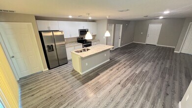 1349 Vandalia Ave SE in Palm Bay, FL - Building Photo - Building Photo