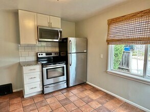 4202 4th Ave NW in Seattle, WA - Building Photo - Building Photo