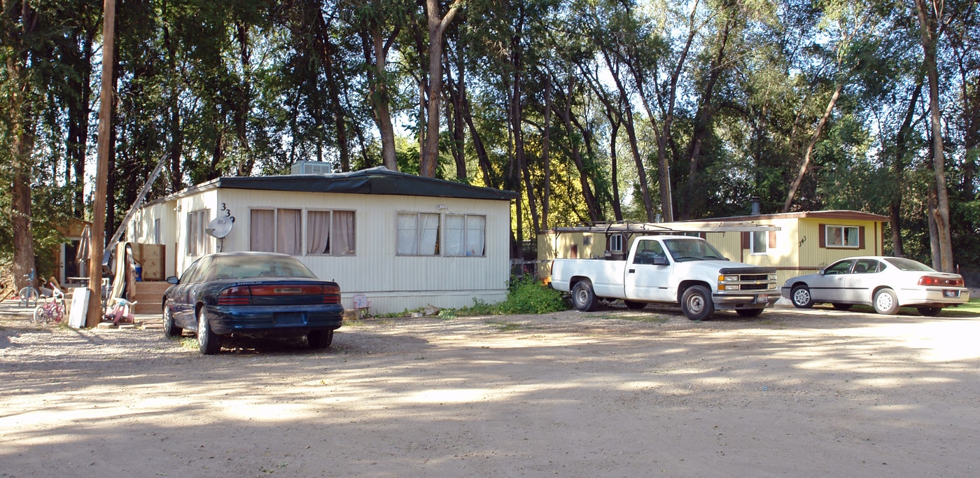 331 1st St N in Nampa, ID - Foto de edificio