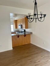 3953 Riviera Dr in San Diego, CA - Building Photo - Building Photo