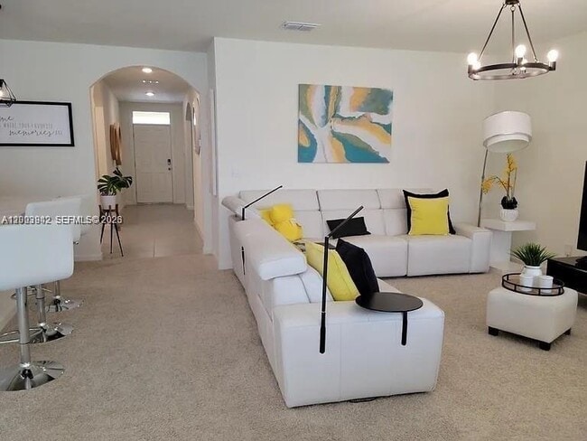 5517 Amusement Ave in Fort Pierce, FL - Building Photo - Building Photo