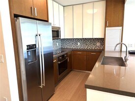 600 Ala Moana Blvd in Honolulu, HI - Building Photo